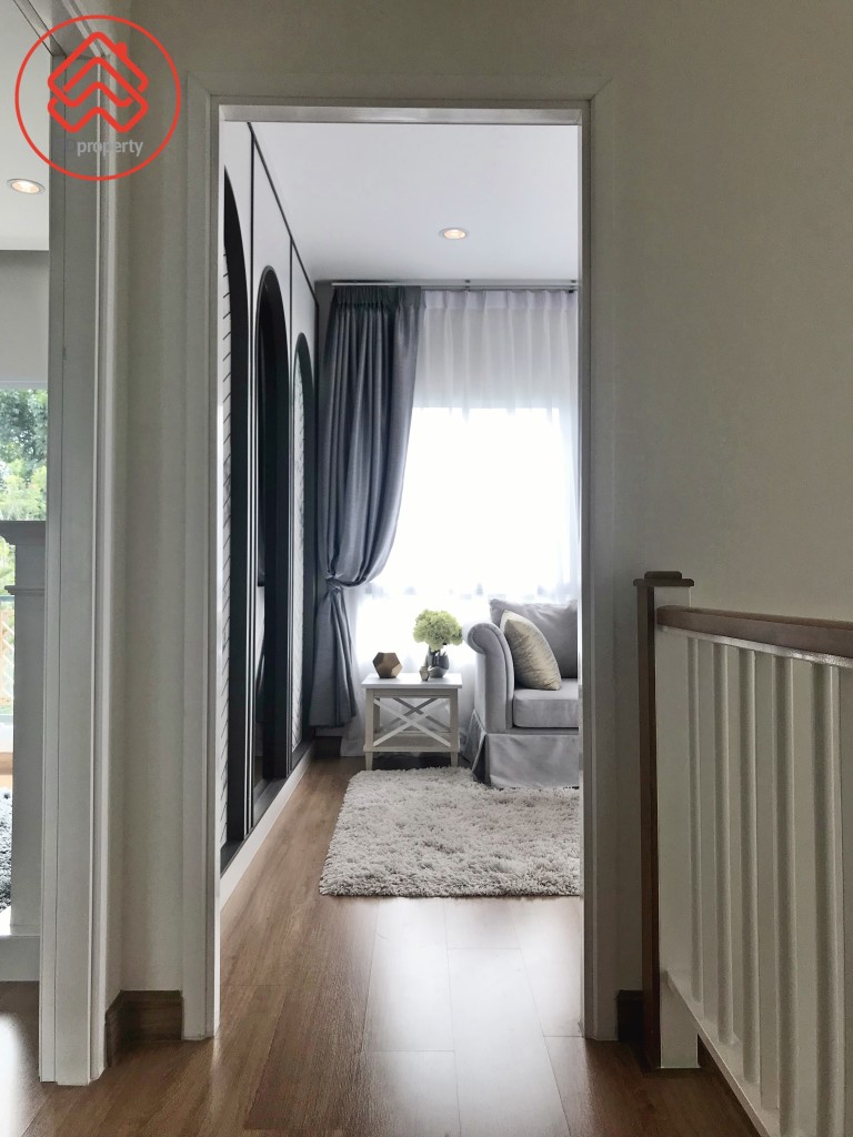 Passorn Theparak-Bangna Paradiz Poem_4879