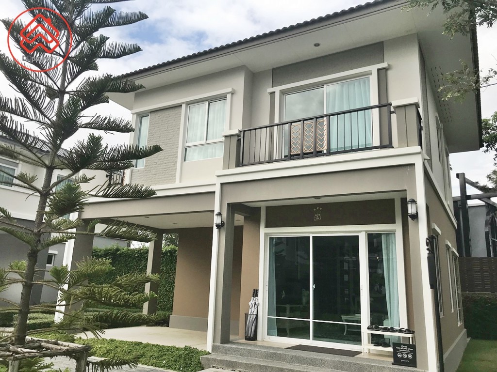 Passorn Theparak-Bangna Paradiz Poem_4896