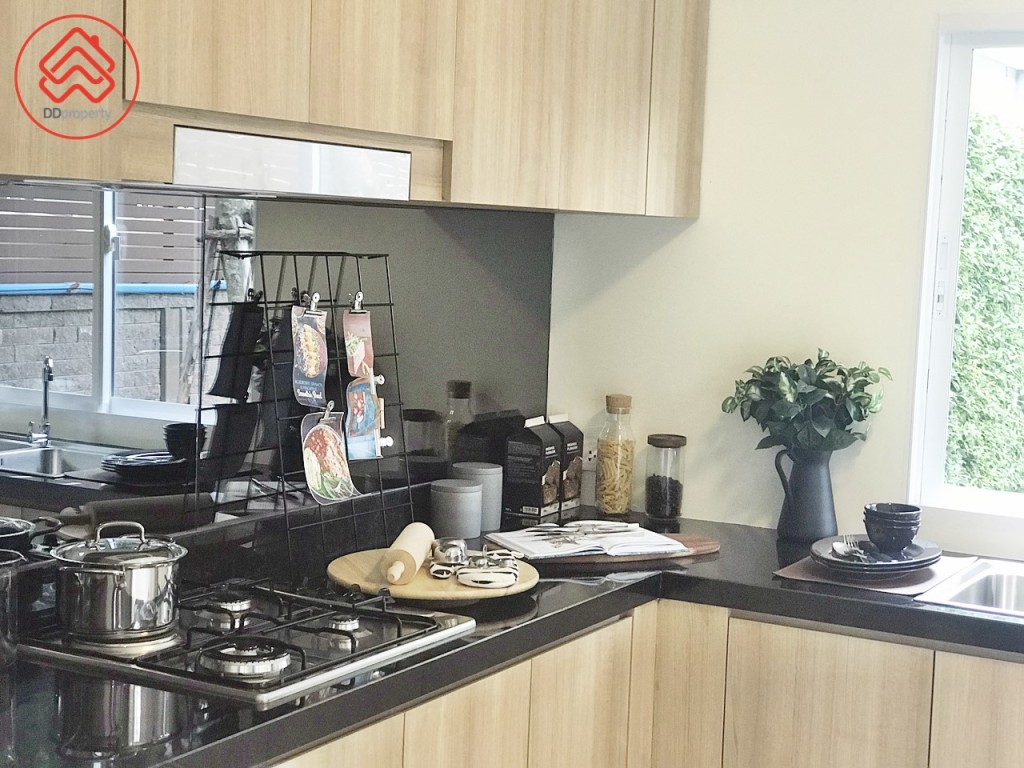 Passorn Theparak-Bangna Paradiz_4712