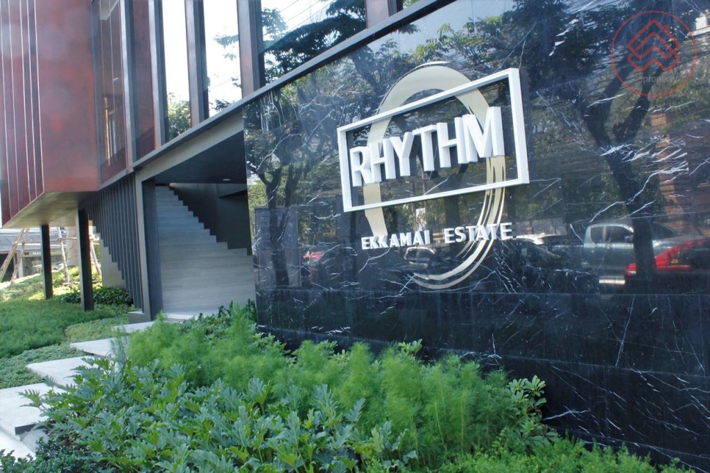 RHYTHM EKKAMAI ESTATE01