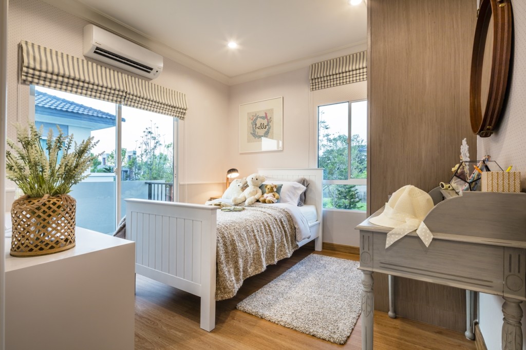 Passorn Prestige Jatuchot_Watcharaphon_Prezzo_04