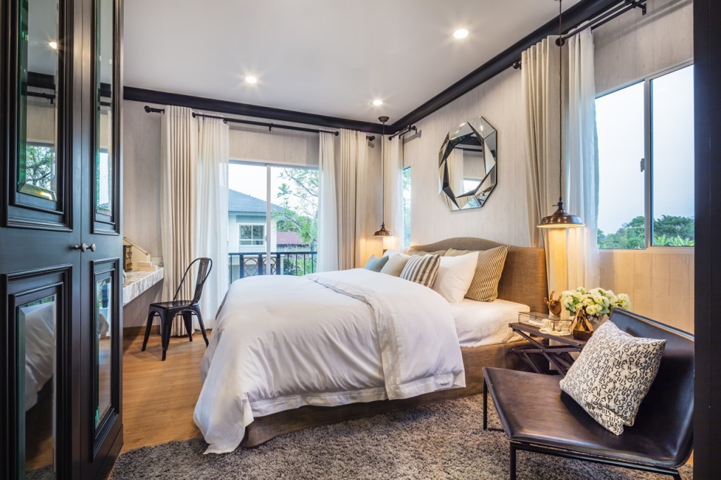 Passorn Prestige Jatuchot_Watcharaphon_Prezzo_06