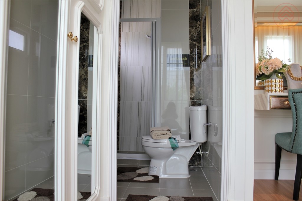 Golden_Town_Sukhumvit_Bearing_StationIMG_9259