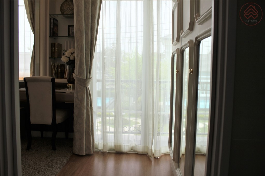 Golden_Town_Sukhumvit_Bearing_StationIMG_9269