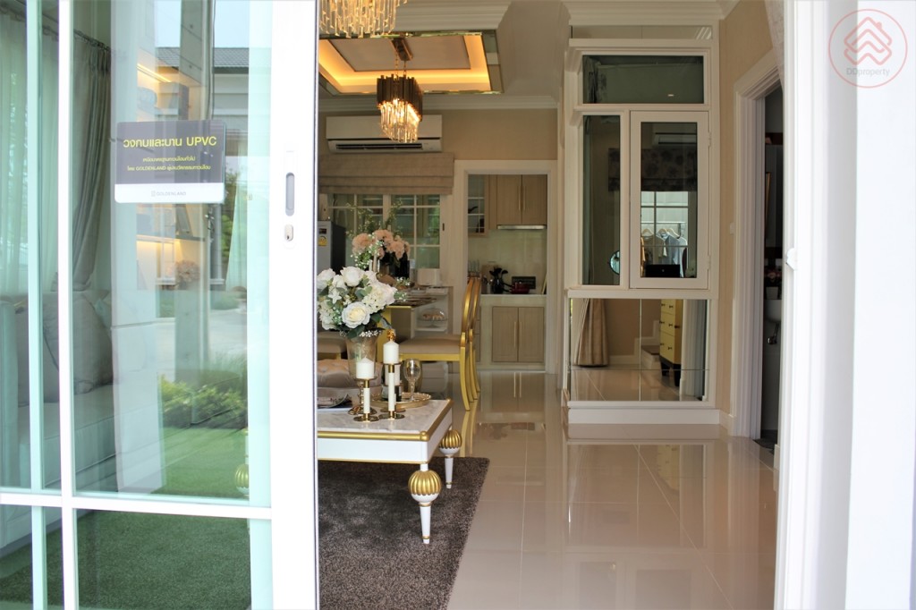 Golden_Town_Sukhumvit_Bearing_StationIMG_9279