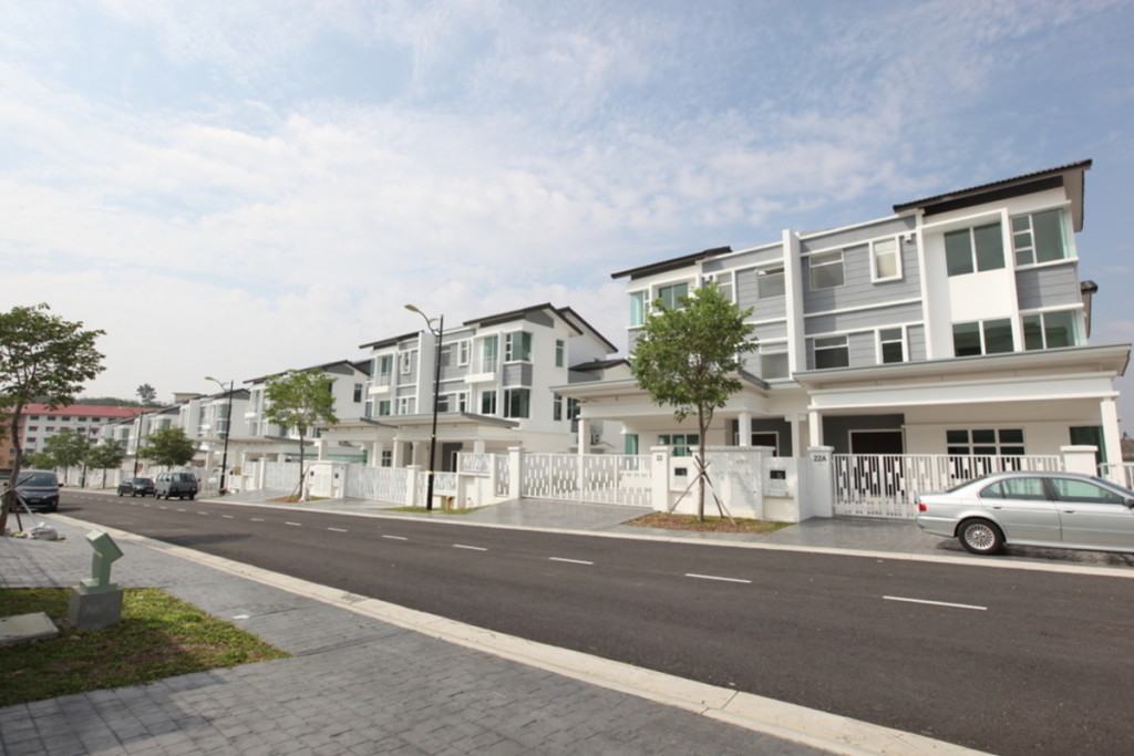 Tropicana Cheras, Kajang offers double storey, link and bungalow homes. 