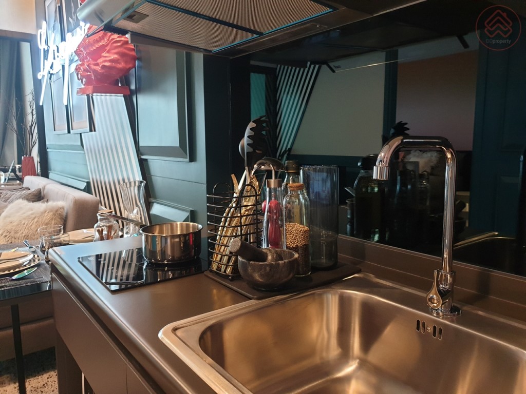 The_Excel_Ladprao_Sutthisan58