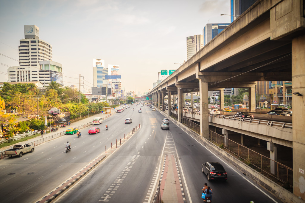Smoothly traffic at Vibhavadi Rangsit Road