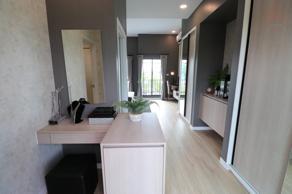 17_The_Metro_Ngamwongwan_Ex_Home