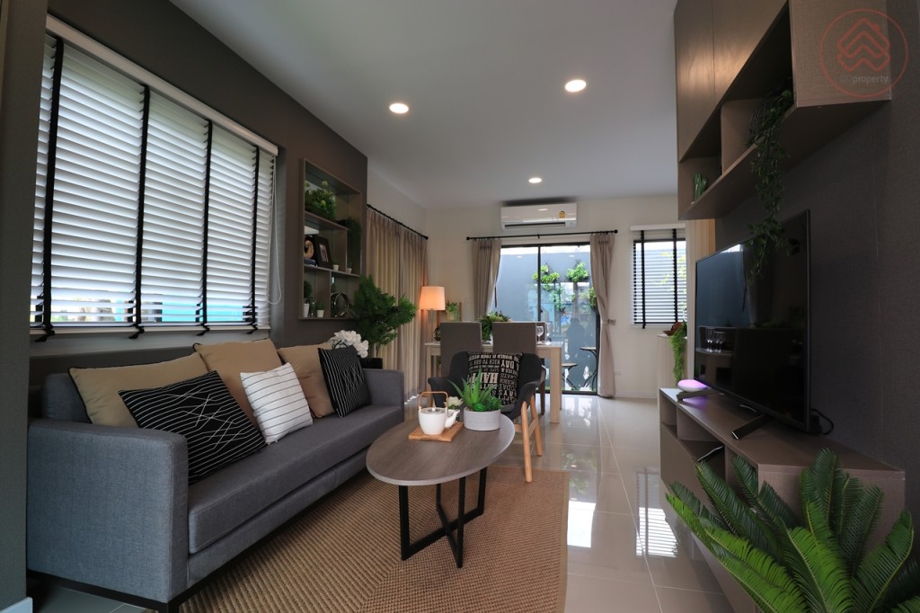 5_The_Metro_Ngamwongwan_Ex_Home