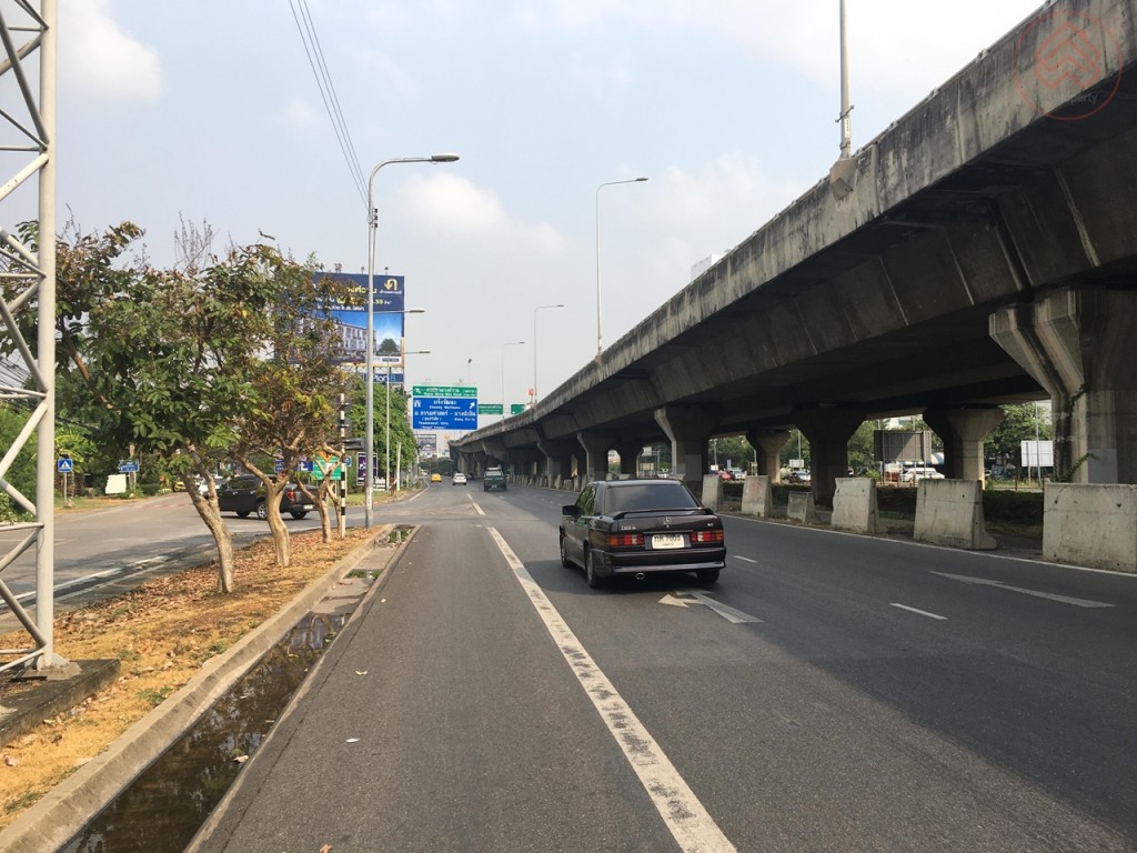 6_The_Metro_Ngamwongwan_Location