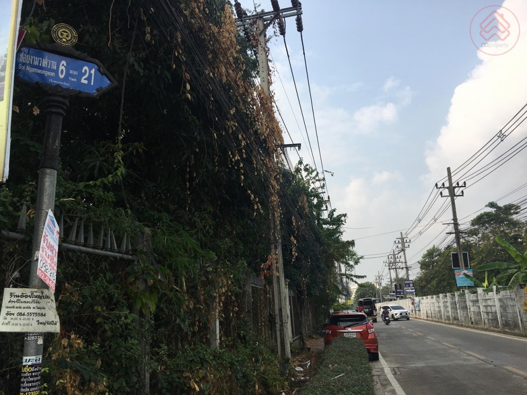 8_The_Metro_Ngamwongwan_Location