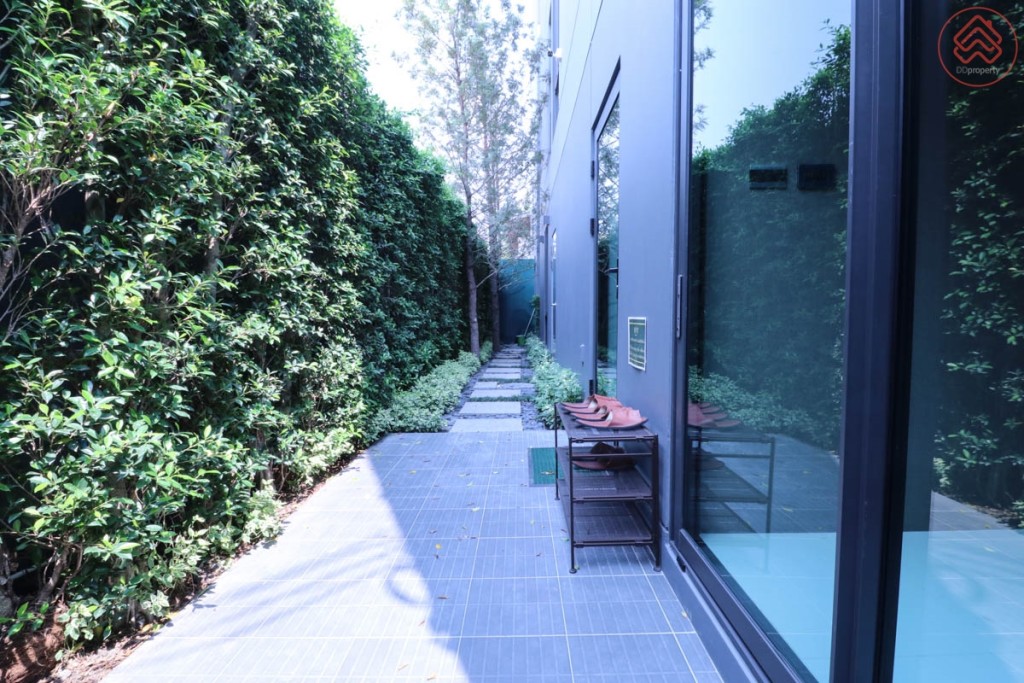 The_Root_Jatujak-Ratchada_Location11IMG_9558