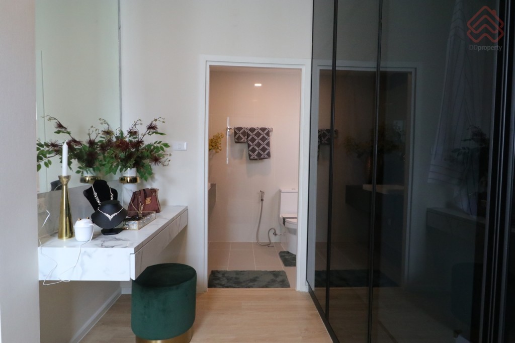 Eternity_Greenwood_Ex_210