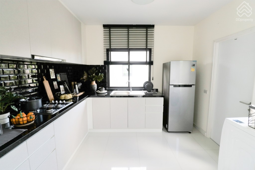 Passorn_Romklao_Ramkhamhaeng_EX_HOME4