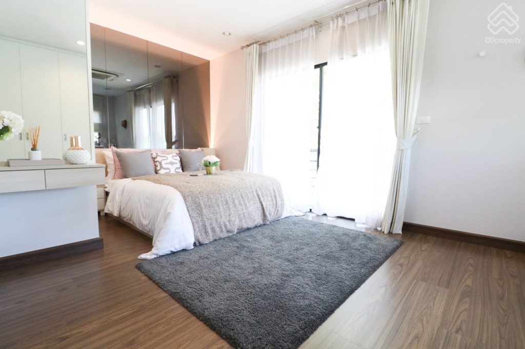 The_Plant_and_netura_trend_Wongwaen_Lumlukka_Klong_5_Ex_26