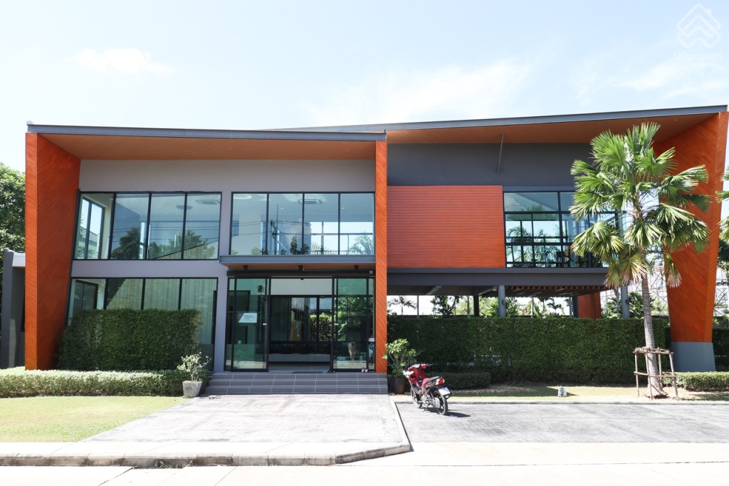 The_Plant_and_netura_trend_Wongwaen_Lumlukka_Klong_5_Perspective1