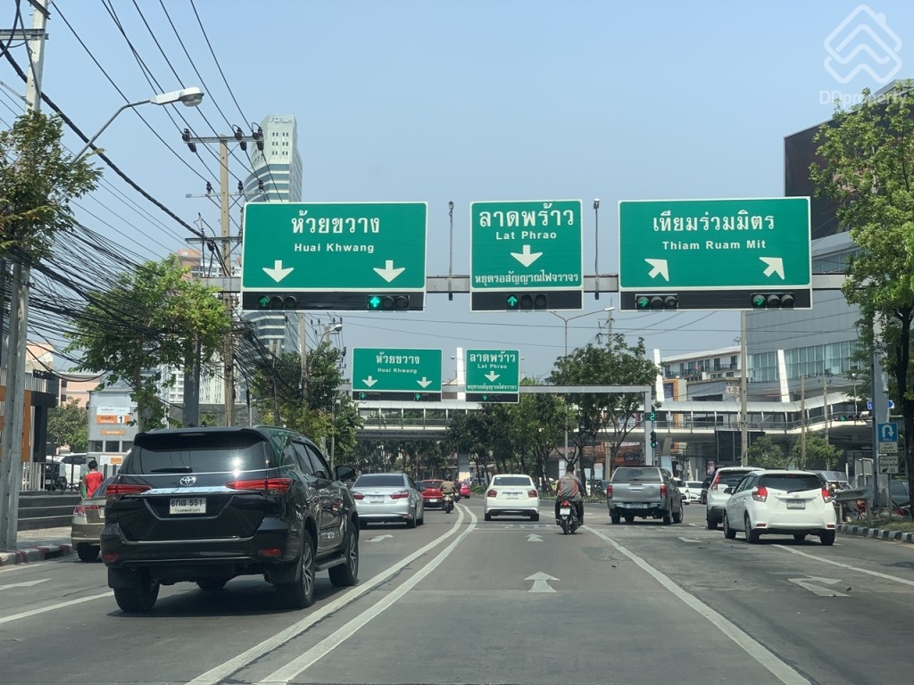 3_Location_Soho_Bangkok_RatchadaLocation_Soho_Bangkok_Ratchada3