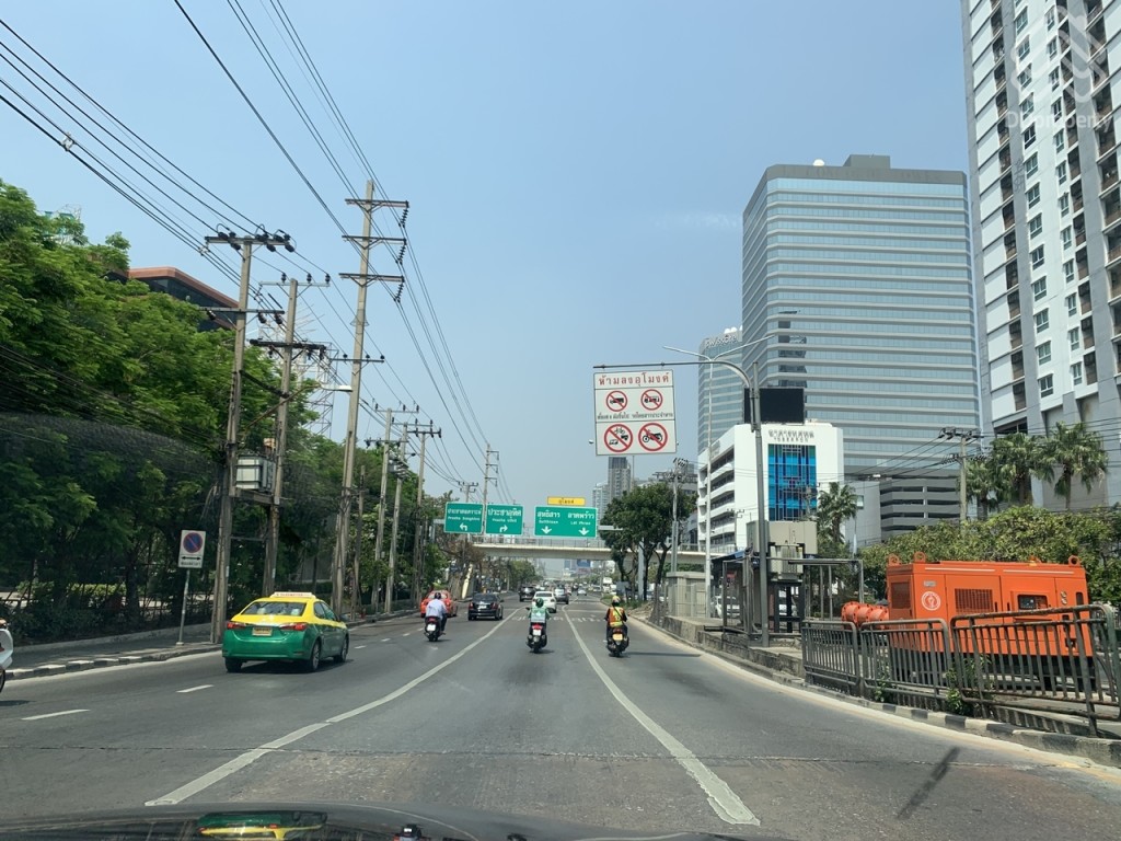 4_Location_Soho_Bangkok_RatchadaLocation_Soho_Bangkok_Ratchada4