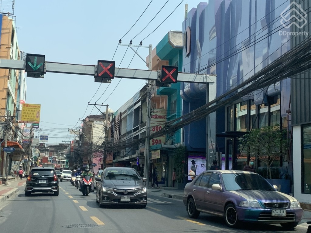 6_Location_Soho_Bangkok_RatchadaLocation_Soho_Bangkok_Ratchada6