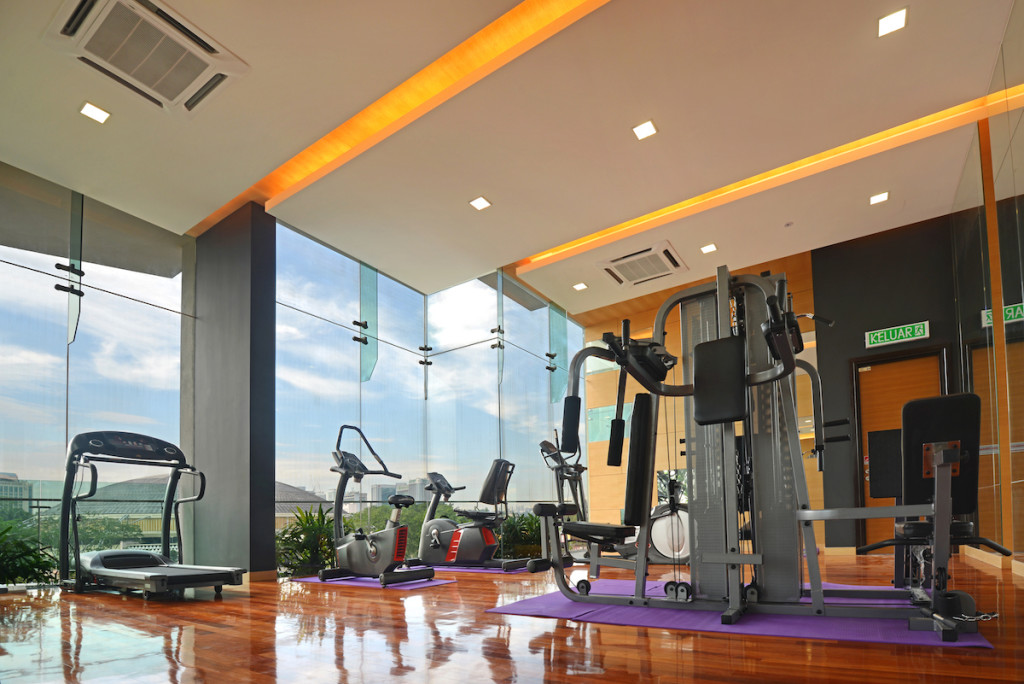 Casa Residency offers facilities, including an infinity swimming pool, children’s wading pool, sauna, gymnasium, changing rooms, and children’s playground