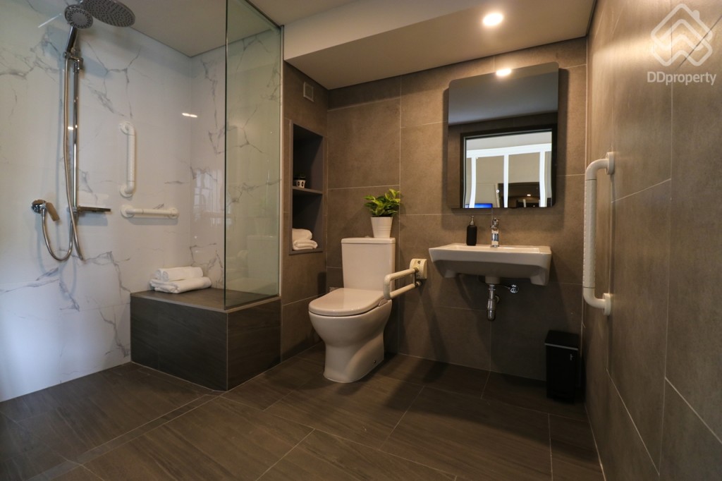 Landmark_grand_station_Room_15