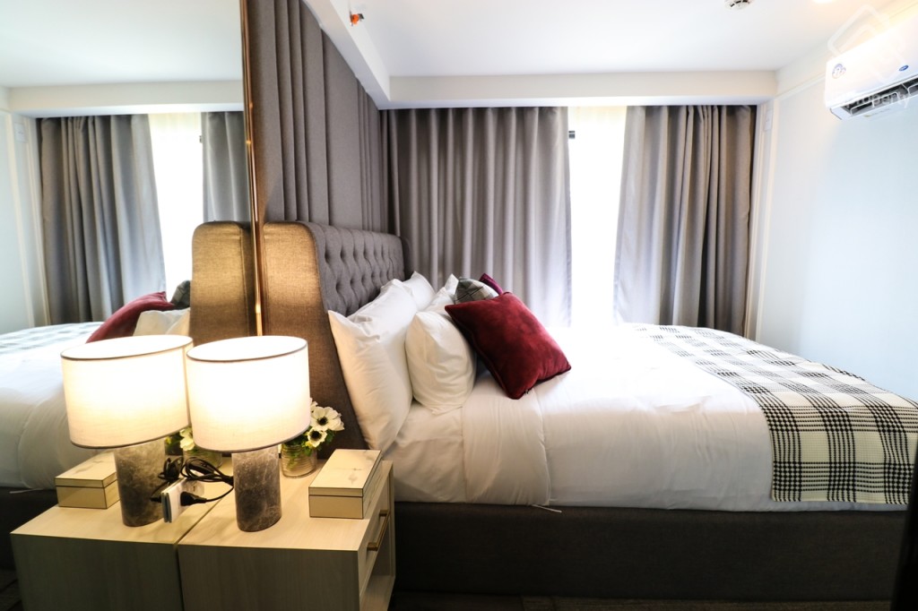 Landmark_grand_station_Room_19