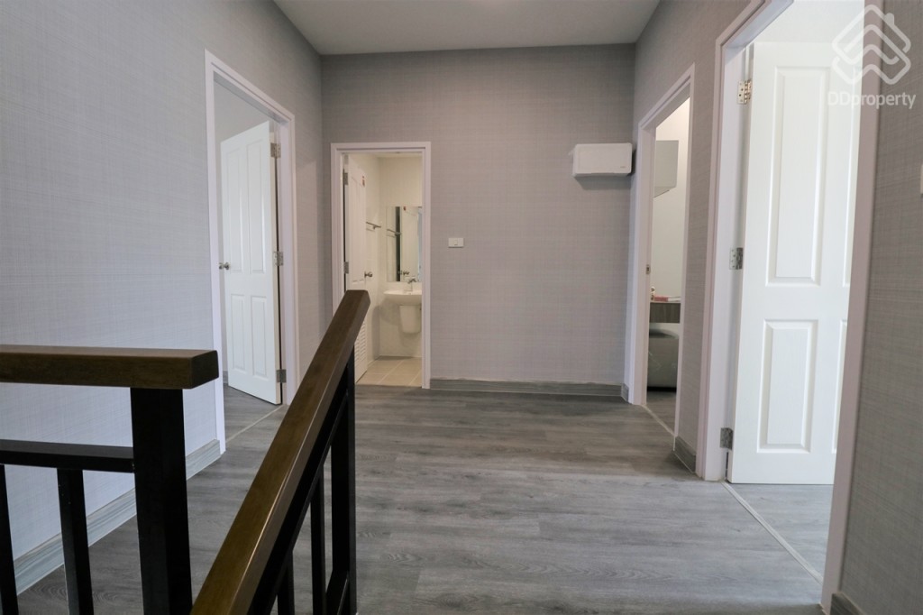 The-Eiffel-Ramkhamhaeng-Mistine-Home7