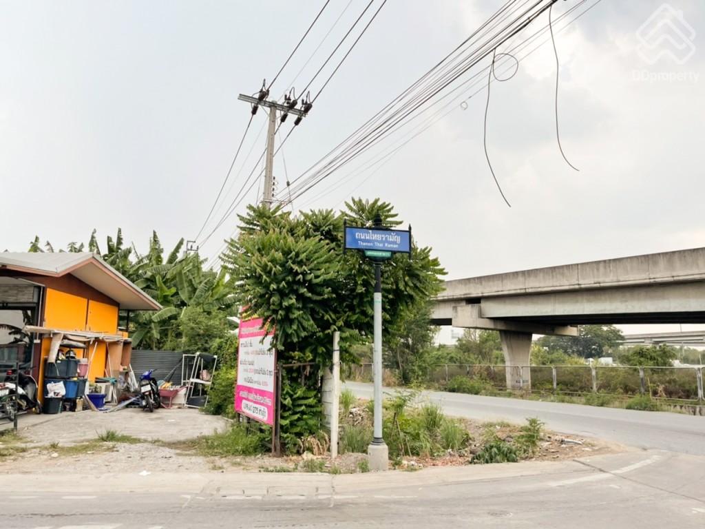 The-Rux-Ramintra-Hathairat-Location7