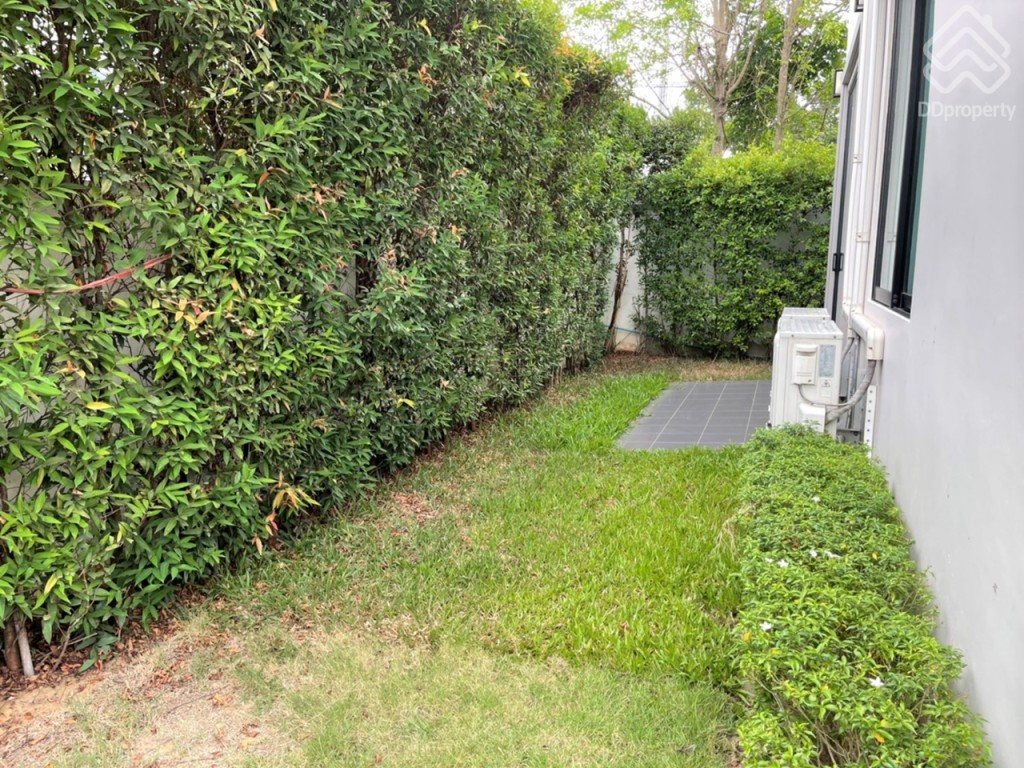 The-Rux-Ramintra-Hathairat-home4