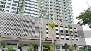 - The Grand @ Kelana Damansara Suite