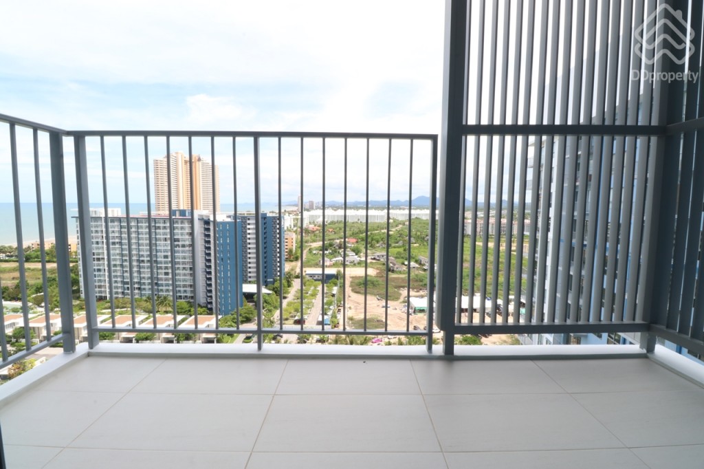 BLU-Cha-Am–Hua-Hin-Condo-Room-25