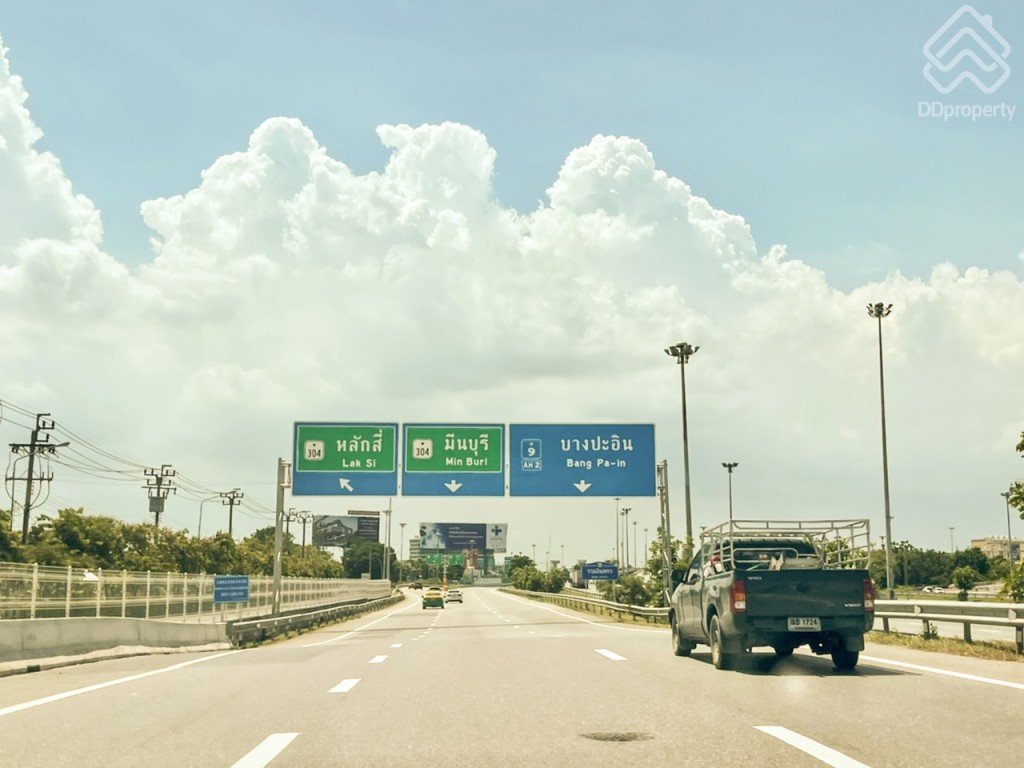 Golden-Town-2-Ramintra-Wongwaen-Location2