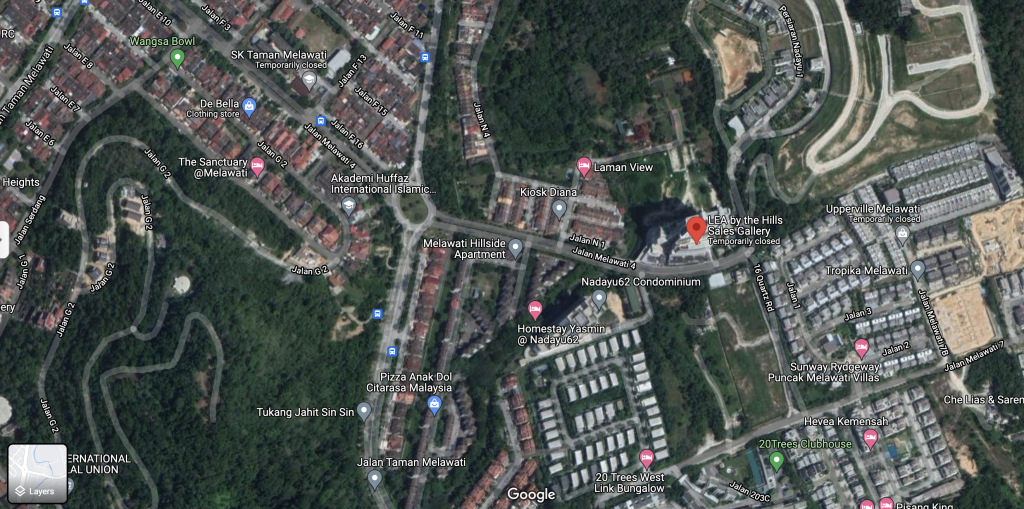 LEA By The Hills is accessible via highways such as the Middle Ring Road 2 (MRR2), Duta-Ulu Klang Expressway (DUKE), Ampang-Kuala Lumpur Elevated Highway (AKLEH), and Setiawangsa Pantai Expressway (SPE). 