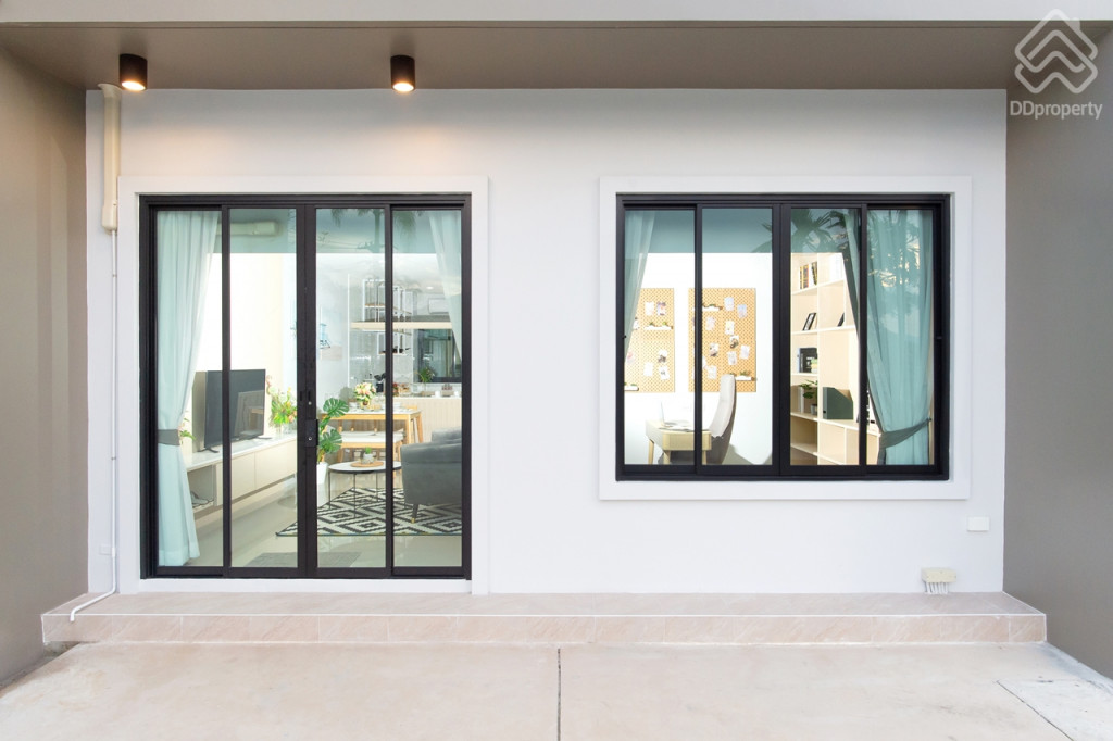 B-Home-Cozy-Tha-ruaReview-2