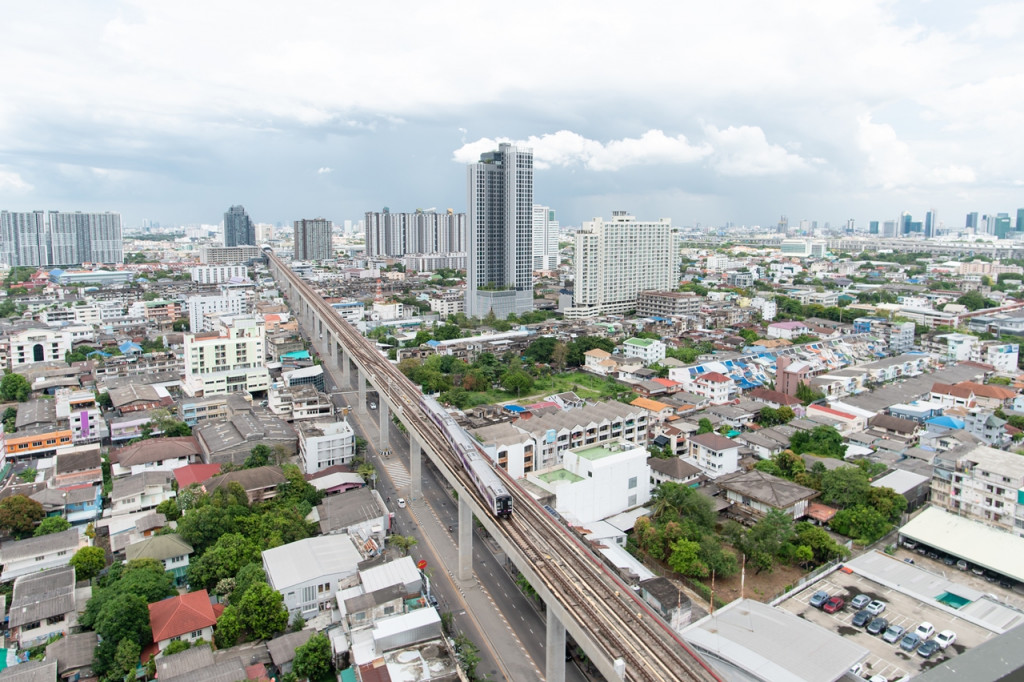 Lumpini-Place-Taopoon-Interchange-PerspectiveC