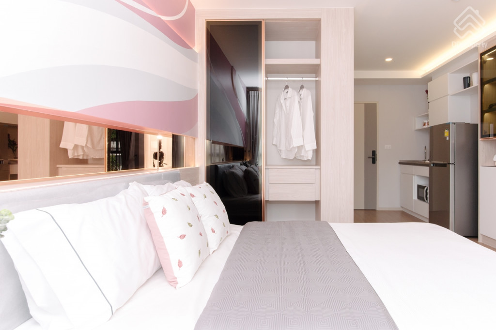 Lumpini-Selected-Charan-65-Sirindhorn-Station-23-SQMREVIEW 23 SQM_10