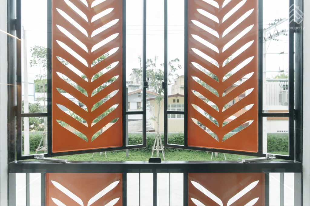 Lumpini-Selected-Charan-65-Sirindhorn-Station-23-SQMREVIEW 23 SQM_15