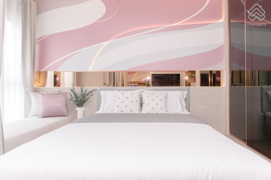 Lumpini-Selected-Charan-65-Sirindhorn-Station-23-SQMREVIEW 23 SQM_8