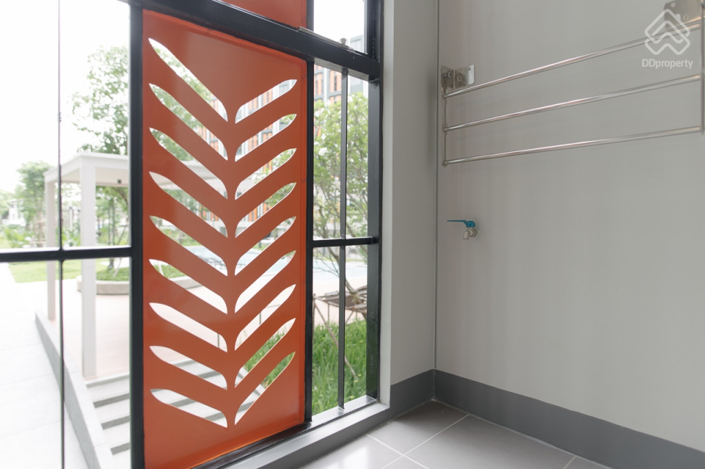 Lumpini-Selected-Charan-65-Sirindhorn-Station-28-SQMREVIEW 28 SQM_14