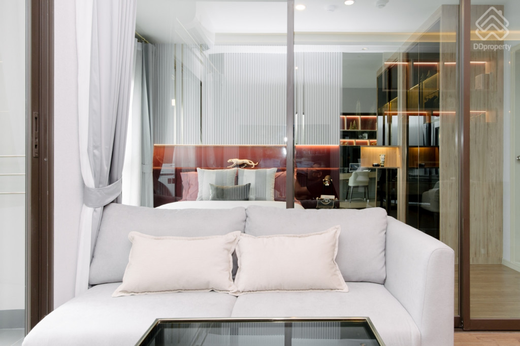 Lumpini-Selected-Charan-65-Sirindhorn-Station-28-SQMREVIEW 28 SQM_6