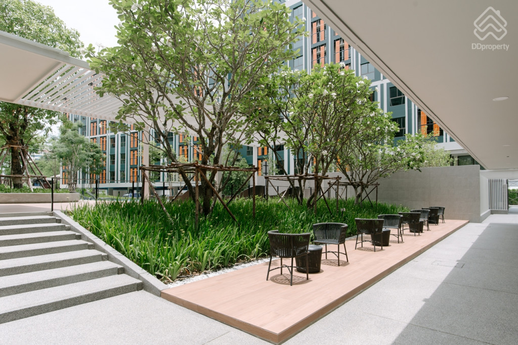 Lumpini-Selected-Charan-65-Sirindhorn-Station-FacilitiesFacilities_4