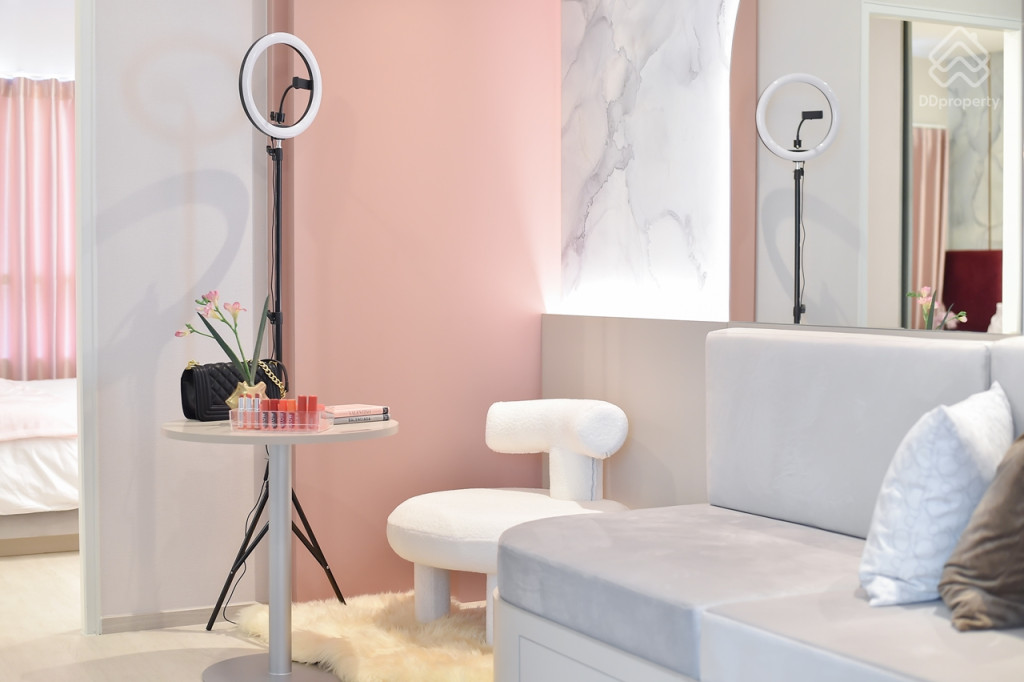 Review-Ville-168-Bangwa-1-Bedroom-26-SQMReview 34 SQM_3