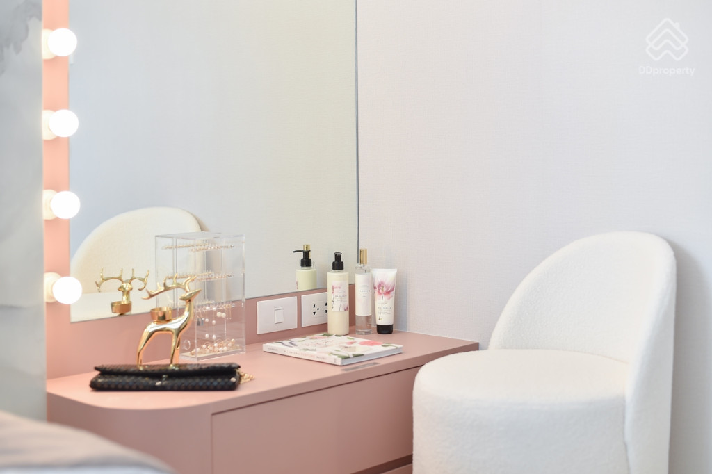 Review-Ville-168-Bangwa-1-Bedroom-26-SQMReview 34 SQM_8