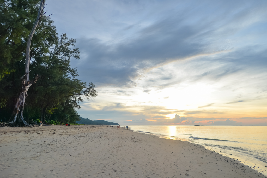 Royal-Lee-The-Terminal-PhuketLifestyle-01