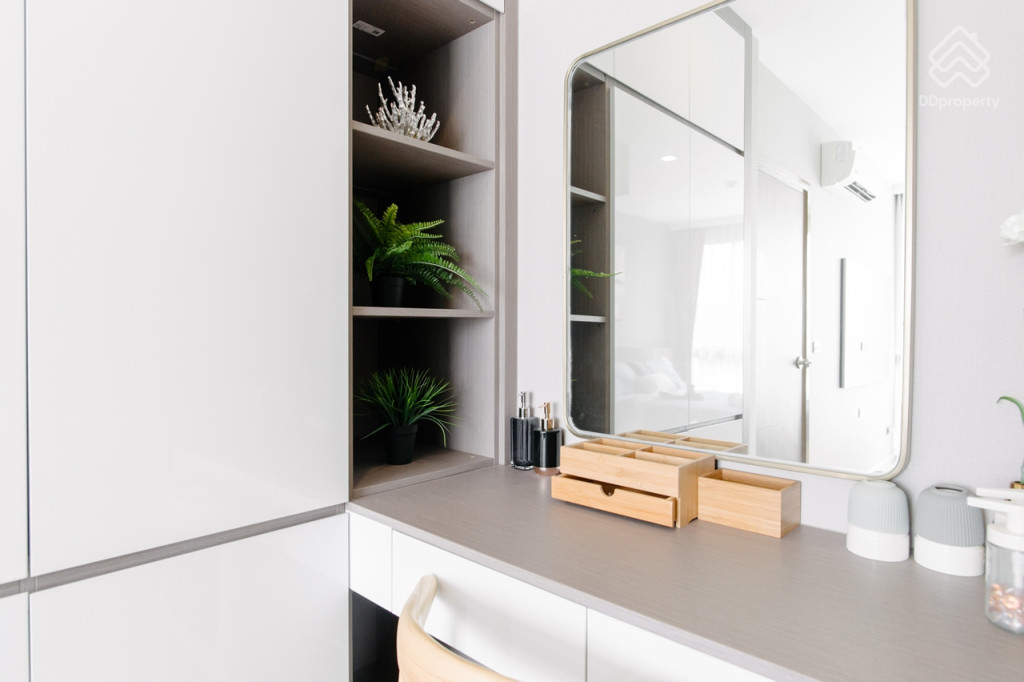 Royal-Lee-The-Terminal-PhuketReview_1 Bedroom-16