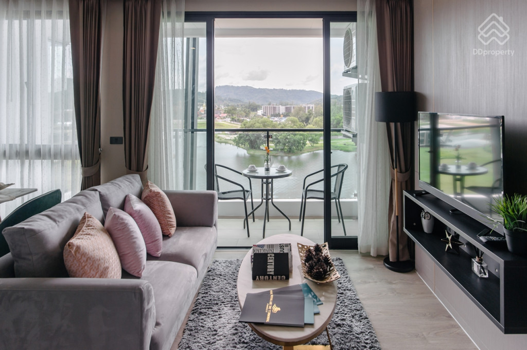 Royal-Lee-The-Terminal-PhuketReview_1 Bedroom-4