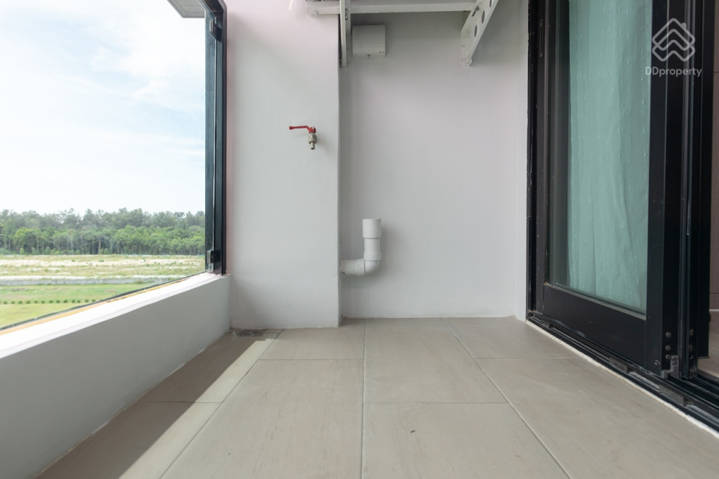 Royal-Lee-The-Terminal-PhuketReview_1 Bedroom-8