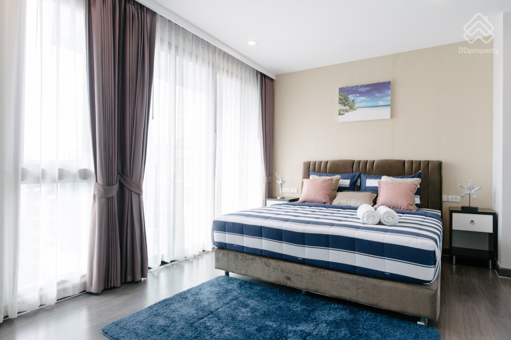 Royal-Lee-The-Terminal-PhuketReview_2 Bedroom-15