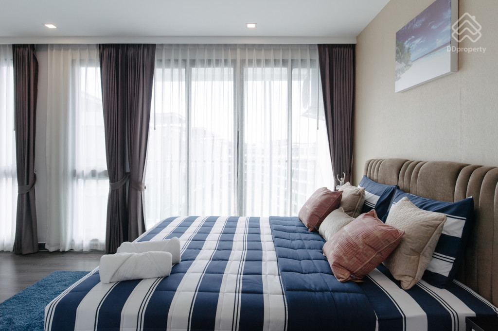 Royal-Lee-The-Terminal-PhuketReview_2 Bedroom-17